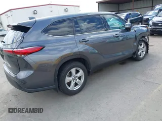 2021 Toyota Highlander L with VIN 5TDZZRAH3MS040663, listed as a IAAI auction lot 41945677 with 64,069 mi miles and . Bid and sale history available at DreamBid. Image 4.