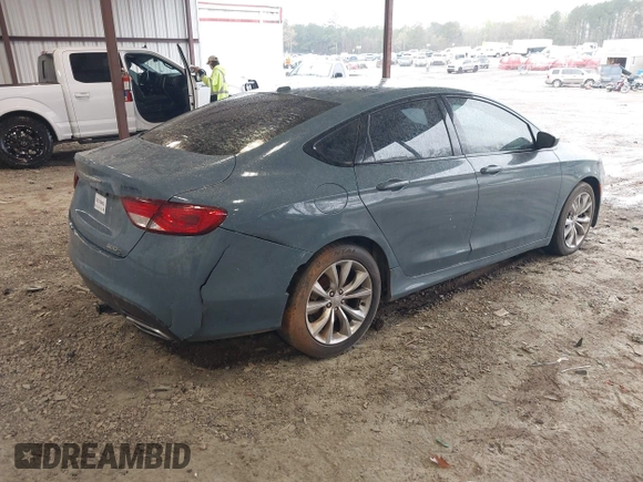 2015 Chrysler 200 S with VIN 1C3CCCBB6FN704739, listed as a IAAI auction lot 41931176 with 151,362 mi miles. Bid and sale history available at carsss.com. Image 4.
