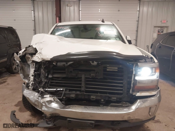 2018 Chevrolet Silverado 1500 LT with VIN 2GCVKREC6J1109169, listed as a IAAI auction lot 41729537 with 76,380 mi miles. Bid and sale history available at carsss.com. Image 6.