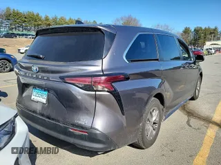 2022 Toyota Sienna LE с VIN 5TDKSKFC2NS047017, выставлен на аукционе IAAI как лот 42501101 с пробегом 155 942 миль миль и . История ставок и продаж доступна на DreamBid. Изображение 27.