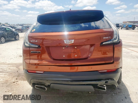 2020 Cadillac XT4 FWD Sport z VIN 1GYFZER45LF025992, wystawiony jako Copart lot #60110325 z przebiegiem 43 820 mil mil oraz Szkoda całkowita • Salvage title. Historia ofert i sprzedaży dostępna na DreamBid. Obrazek 6.