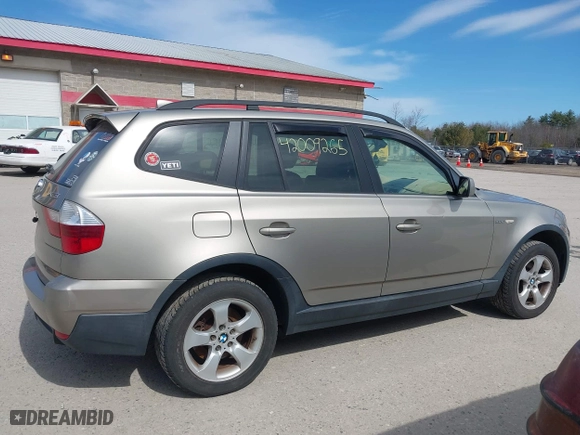 2007 BMW X3 3.0si with VIN WBXPC93467WF10021, listed as a IAAI auction lot 42009265 with 163,422 mi miles. Bid and sale history available at carsss.com. Image 14.