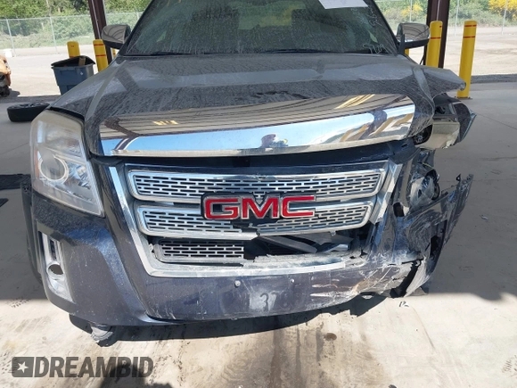 2015 GMC Terrain SLE z VIN 2GKALMEK6F6135209, wystawiony jako IAAI lot #42246811 z przebiegiem 108 741 mil mil oraz . Historia ofert i sprzedaży dostępna na DreamBid. Obrazek 6.