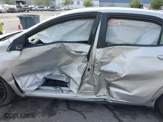 2016 Toyota Corolla L with VIN 5YFBURHE8GP543419, listed as a IAAI auction lot 41602003 with 121,048 mi miles. Bid and sale history available at carsss.com. Image 6.
