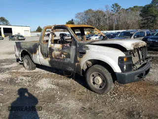 2008 Ford Super Duty F-250 SRW XL with VIN 1FTNX20568EC82863, listed as a Copart auction lot 43439355 with Not Provided miles and Non Repairable. Bid and sale history available at carsss.com. Image 4.