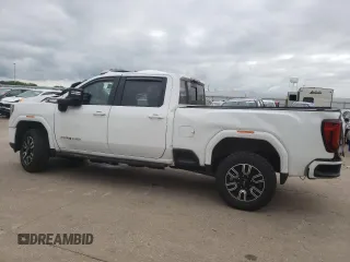 2022 GMC Sierra 3500HD AT4 z VIN 1GT49VEY3NF230736, wystawiony jako Copart lot #65454534 z przebiegiem Nie podano mil oraz Nie do naprawy • Non repairable. Historia ofert i sprzedaży dostępna na DreamBid. Obrazek 2.