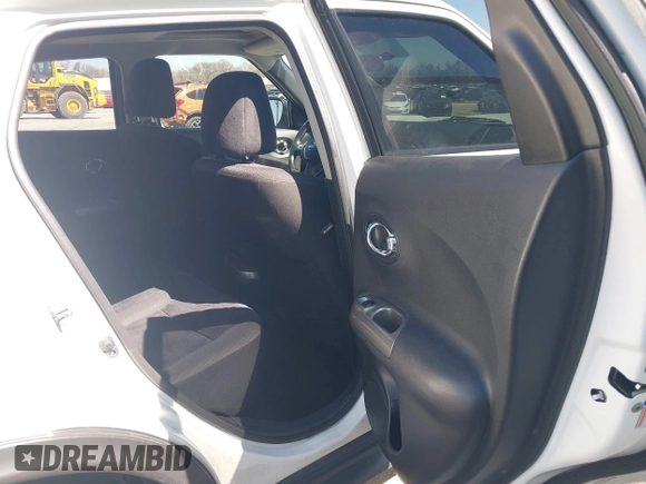 2014 Nissan Juke Nismo z VIN JN8AF5MV7ET357773, wystawiony jako IAAI lot #41994767 z przebiegiem 135 424 mil mil oraz . Historia ofert i sprzedaży dostępna na DreamBid. Obrazek 8.