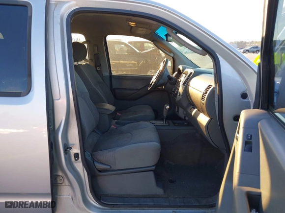 2009 Nissan Frontier SE with VIN 1N6AD07U99C416784, listed as a IAAI auction lot 41400764 with 190,791 mi miles. Bid and sale history available at carsss.com. Image 5.