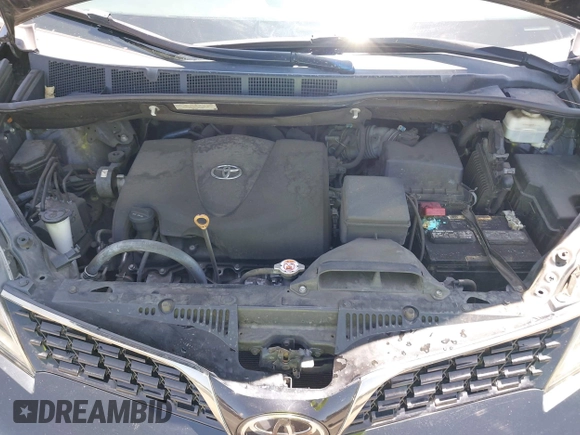 2019 Toyota Sienna SE z VIN 5TDXZ3DC9KS986994, wystawiony jako IAAI lot #42553898 z przebiegiem 88 315 mil mil oraz . Historia ofert i sprzedaży dostępna na DreamBid. Obrazek 10.