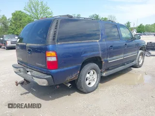 2002 Chevrolet Suburban LT z VIN 1GNFK16Z22J200124, wystawiony jako IAAI lot #42270704 z przebiegiem 218 478 mil mil oraz . Historia ofert i sprzedaży dostępna na DreamBid. Obrazek 4.