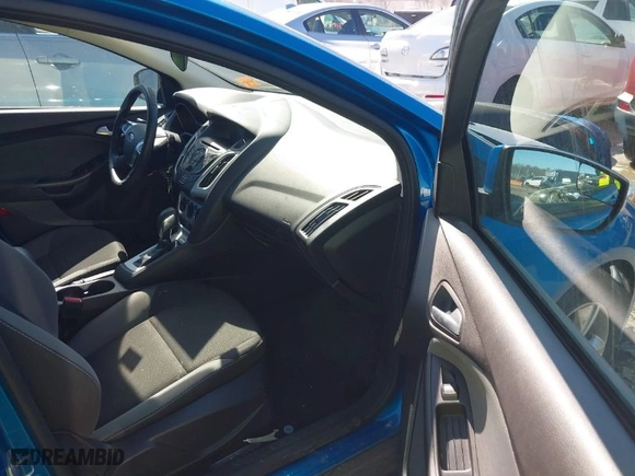 2014 Ford Focus SE with VIN 1FADP3F23EL269452, listed as a IAAI auction lot 41768594 with 40,380 mi miles. Bid and sale history available at carsss.com. Image 5.