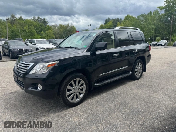 2011 Lexus LX 570 z VIN JTJHY7AX5B4082980, wystawiony jako Copart lot #58658775 z przebiegiem 236 563 mil mil oraz Czysty tytuł • Clean title. Historia ofert i sprzedaży dostępna na DreamBid. Obrazek 2.
