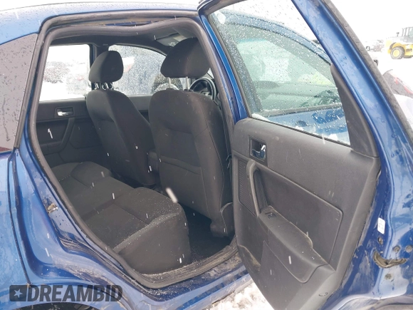 2008 Ford Focus SE with VIN 1FAHP35N58W185875, listed as a IAAI auction lot 41569411 with 185,579 mi miles. Bid and sale history available at carsss.com. Image 8.