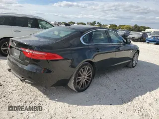 2018 Jaguar XF with VIN SAJBE4EV6JCY56135, listed as a Copart auction lot 88316245 with 35,087 mi miles and Salvage Title. Bid and sale history available at DreamBid. Image 3.