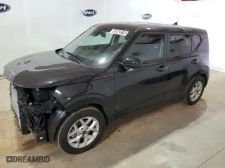 2025 Kia Soul LX with VIN KNDJ23AU7S7926956, listed as a Copart auction lot 52883215 with 13,130 mi miles and Clean Title. Bid and sale history available at carsss.com. Image 1.