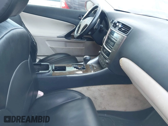 2010 Lexus IS 250 C с VIN JTHFF2C27A2513364, выставлен на аукционе IAAI как лот 41682632 с пробегом 283 165 миль миль и . История ставок и продаж доступна на DreamBid. Изображение 5.