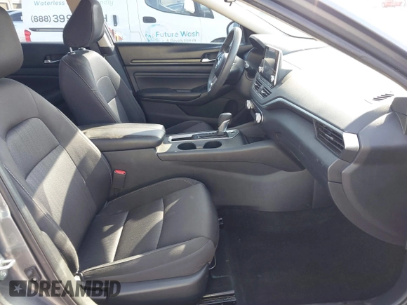 2020 Nissan Altima S z VIN 1N4BL4BV4LC123776, wystawiony jako IAAI lot #42421505 z przebiegiem 125 958 mil mil oraz . Historia ofert i sprzedaży dostępna na DreamBid. Obrazek 5.