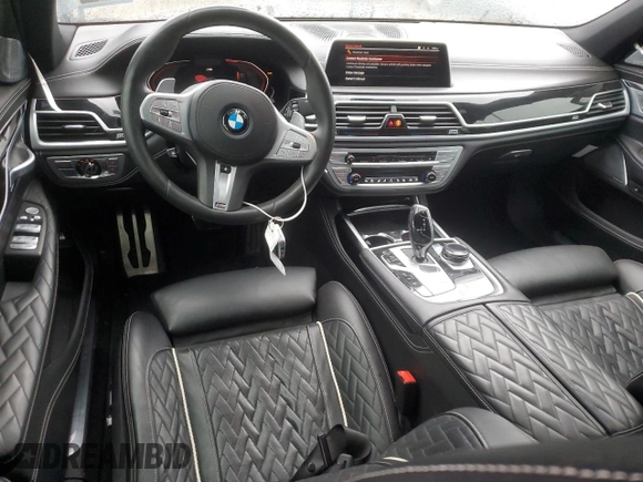 2020 BMW 7 Series 750i xDrive with VIN WBA7U2C08LCD52255, listed as a Copart auction lot 48948745 with 71,030 mi miles and Salvage Title. Bid and sale history available at carsss.com. Image 8.
