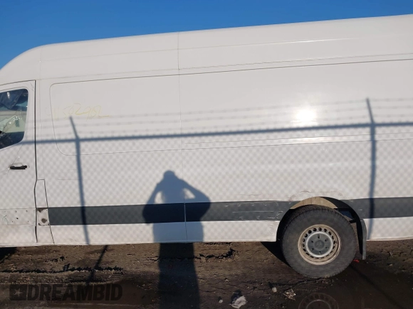 2020 Mercedes-Benz Sprinter Cargo with VIN W1W4ECHY6LT036958, listed as a IAAI auction lot 41502902 with 196,218 mi miles. Bid and sale history available at carsss.com. Image 14.