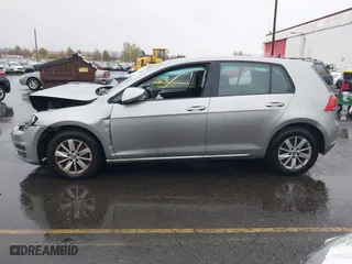 2015 Volkswagen Golf TSI SEL with VIN 3VW217AU5FM057121, listed as a IAAI auction lot 40735047 with 84,185 mi miles. Bid and sale history available at carsss.com. Image 14.