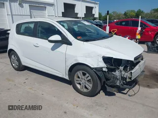 2012 Chevrolet Sonic LS z VIN 1G1JA6SH8C4142206, wystawiony jako IAAI lot #41887627 z przebiegiem 167 001 mil mil oraz . Historia ofert i sprzedaży dostępna na DreamBid. Obrazek 1.