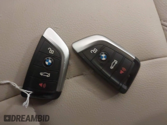 2022 BMW X1 xDrive28i с VIN WBXJG9C08N5U68877, выставлен на аукционе IAAI как лот 41363443 с пробегом 39 104 миль миль и . История ставок и продаж доступна на DreamBid. Изображение 11.