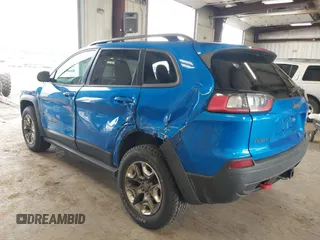 2019 Jeep Cherokee Trailhawk with VIN 1C4PJMBX0KD168097, listed as a IAAI auction lot 41787878 with 39,163 mi miles and . Bid and sale history available at DreamBid. Image 3.