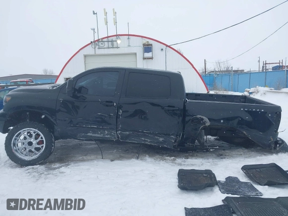 2008 Toyota Tundra 4WD Truck LTD with VIN 5TFDV58168X040096, listed as a IAAI auction lot 41558558 with 194,690 mi miles. Bid and sale history available at carsss.com. Image 14.