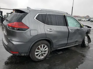 2020 Nissan Rogue SV with VIN JN8AT2MT0LW007628, listed as a Copart auction lot 44175505 with 81,579 mi miles and Salvage Title. Bid and sale history available at carsss.com. Image 3.