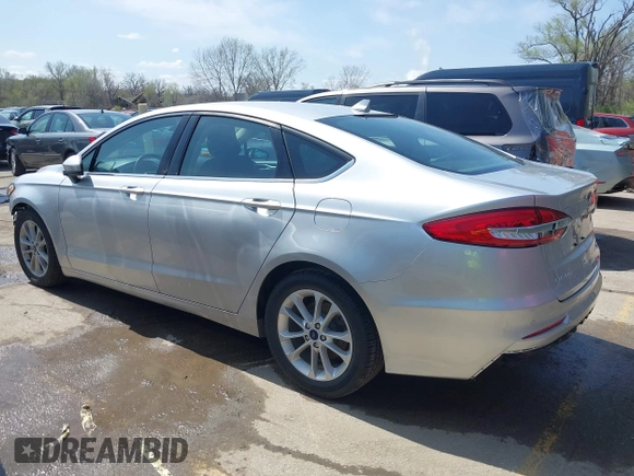 2019 Ford Fusion SE with VIN 3FA6P0HDXKR275252, listed as a IAAI auction lot 41918738 with 70,729 mi miles and . Bid and sale history available at DreamBid. Image 14.