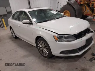 2012 Volkswagen Jetta SEL z VIN 3VWLP7AJ7CM367002, wystawiony jako IAAI lot #41316118 z przebiegiem 129 433 mil mil oraz . Historia ofert i sprzedaży dostępna na DreamBid. Obrazek 1.