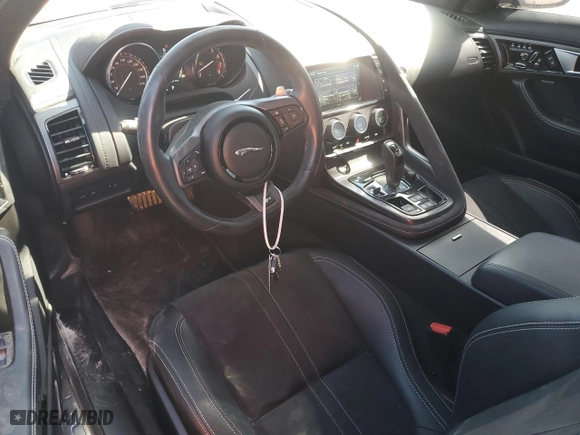 2016 Jaguar F-TYPE R with VIN SAJWJ6DL6GMK24246, listed as a Copart auction lot 77858654 with 31,389 mi miles and Clean Title. Bid and sale history available at carsss.com. Image 8.