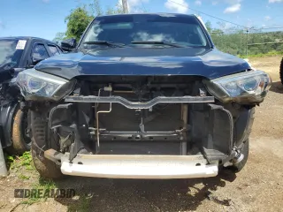 2020 Toyota 4Runner SR5 with VIN JTEZU5JR8L5214596, listed as a Copart auction lot 68656024 with Not provided miles and Salvage title. Bid and sale history available at DreamBid. Image 5.
