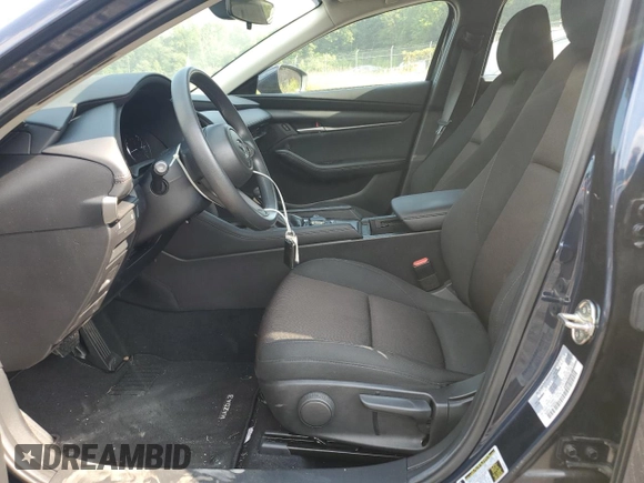 2022 Mazda 3 2.0 with VIN 3MZBPAA77NM309021, listed as a Copart auction lot 68997674 with 13,568 mi miles and Salvage Title. Bid and sale history available at DreamBid. Image 7.