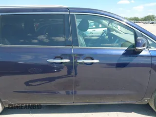 2018 Kia Sedona SX-L with VIN KNDME5C13J6376291, listed as a IAAI auction lot 40391638 with 109,077 mi miles and . Bid and sale history available at carsss.com. Image 13.