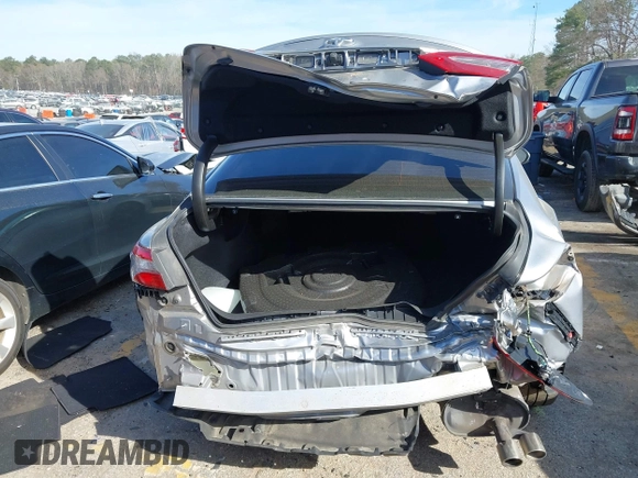2019 Toyota Camry LE z VIN 4T1B11HK8KU681713, wystawiony jako IAAI lot #41823019 z przebiegiem 99 000 mil mil oraz . Historia ofert i sprzedaży dostępna na DreamBid. Obrazek 16.