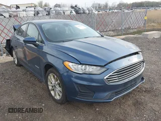 2019 Ford Fusion SE with VIN 3FA6P0LU1KR108172, listed as a IAAI auction lot 42080848 with 201,360 mi miles and . Bid and sale history available at DreamBid. Image 1.
