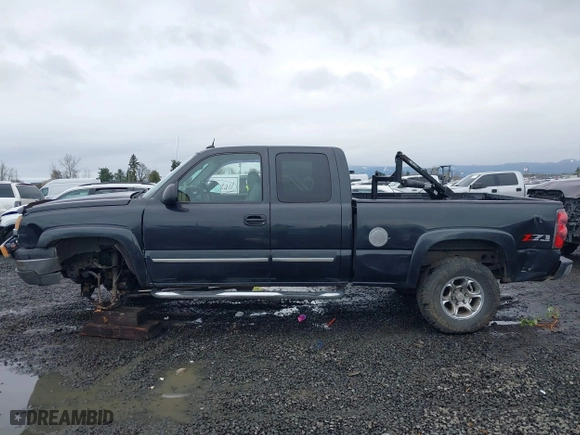 2004 Chevrolet Silverado 1500 Z71 with VIN 1GCEK19T94E278973, listed as a IAAI auction lot 41763709 with 256,453 mi miles. Bid and sale history available at carsss.com. Image 15.
