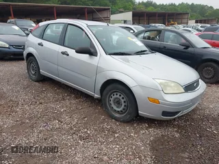 2006 Ford Focus S with VIN 1FAFP37N26W157744, listed as a IAAI auction lot 42440381 with 302,032 mi miles and . Bid and sale history available at DreamBid. Image 1.