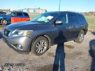 2016 Nissan Pathfinder Platinum with VIN 5N1AR2MMXGC629580, listed as a IAAI auction lot 40817601 with 106,046 mi miles and . Bid and sale history available at DreamBid. Image 17.