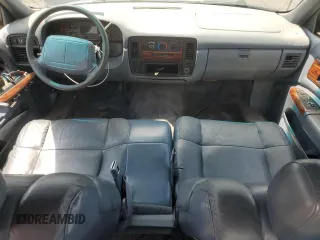 1995 Chevrolet Caprice with VIN 1G1BL52P8SR191830, listed as a Copart auction lot 64043925 with 154,320 mi miles and Clean title. Bid and sale history available at DreamBid. Image 8.