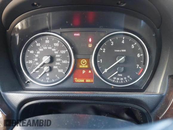 2011 BMW 3 Series 328i xDrive with VIN WBAPK7G53BNN49259, listed as a IAAI auction lot 41132387 with 135,398 mi miles. Bid and sale history available at carsss.com. Image 7.
