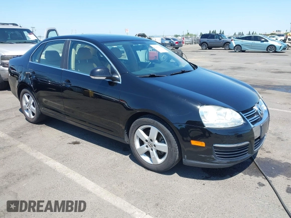 2008 Volkswagen Jetta SE with VIN 3VWRZ71K58M122283, listed as a IAAI auction lot 42466049 with 83,252 mi miles and . Bid and sale history available at DreamBid. Image 1.