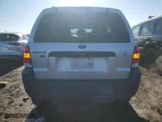 2005 Ford Escape XLT with VIN 1FMCU03155KD28656, listed as a Copart auction lot 50218545 with 109,844 mi miles and Salvage Title. Bid and sale history available at carsss.com. Image 6.