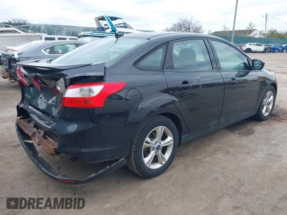 2012 Ford Focus SE with VIN 1FAHP3F25CL446064, listed as a IAAI auction lot 41883353 with 142,468 mi miles. Bid and sale history available at carsss.com. Image 4.