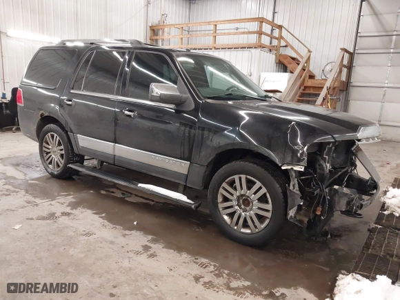2007 Lincoln Navigator with VIN 5LMFU28537LJ02193, listed as a IAAI auction lot 41323416 with 259,747 mi miles. Bid and sale history available at carsss.com. Image 1.