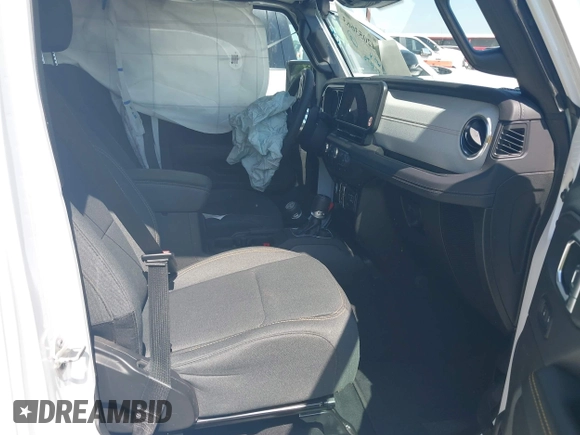 2024 Jeep Wrangler Sahara with VIN 1C4RJXP60RW292413, listed as a IAAI auction lot 42053663 with 22,808 mi miles and . Bid and sale history available at DreamBid. Image 5.