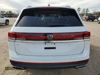 2024 Volkswagen Atlas SE with VIN 1V2DR2CA1RC533959, listed as a Copart auction lot 86839684 with 5,733 mi miles and Salvage title. Bid and sale history available at DreamBid. Image 6.