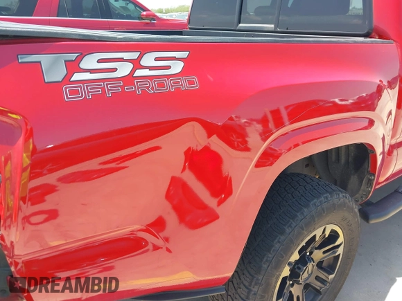 2022 Toyota Tacoma SR with VIN 3TYAX5GN6NT060646, listed as a IAAI auction lot 42186513 with 46,735 mi miles and . Bid and sale history available at DreamBid. Image 19.