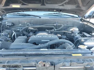 2006 Toyota Sequoia Limited with VIN 5TDBT48AX6S263316, listed as a IAAI auction lot 41559979 with 401,207 mi miles. Bid and sale history available at carsss.com. Image 10.